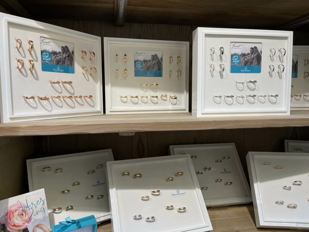 Trauringe zeitlos in Waldshut-Tiengen – Gold & Platin