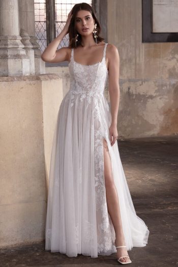 Brautrobe im zarte Tüllrobe-Design nahe Beromünster – jetzt entdecken