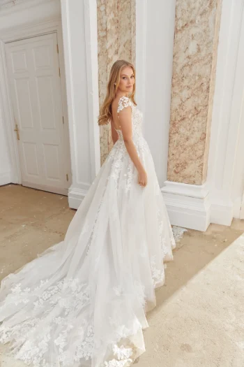 Hochzeitskleid im A-Linie-Design nahe Muttenz – jetzt entdecken