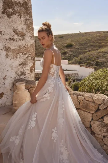 Hochzeitskleid im A-Linie-Design in der Nähe von Waldshut-Tiengen – jetzt entdecken