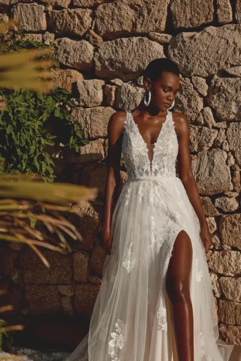 Brautkleid im zarte Tüllrobe-Design in der Nähe von Bad Säckingen – jetzt entdecken