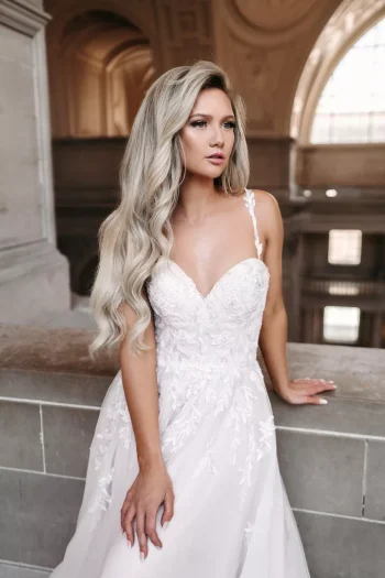 Traumhaftes A-Linie Brautmode in der Nähe von Beromünster – zeitlos & individuell