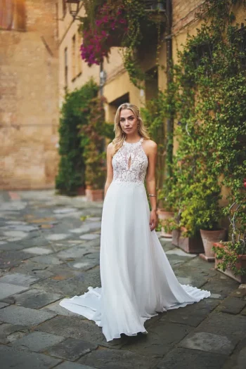 Traumhaftes Chiffonkleid Brautmode in der Nähe von Lörrach – zeitlos & individuell