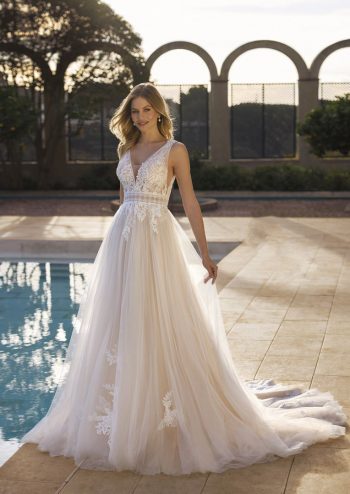 Traumhaftes A-Linie Brautmode in der Nähe von Bad Säckingen – zeitlos & individuell