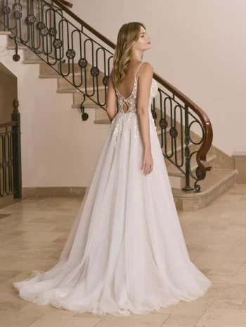 Elegantes Tüll Brautrobe in der Region Aarau für moderne Bräute