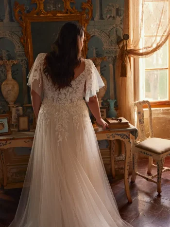 Traumhaftes A-Linie Hochzeitskleid nahe Baden – zeitlos & individuell