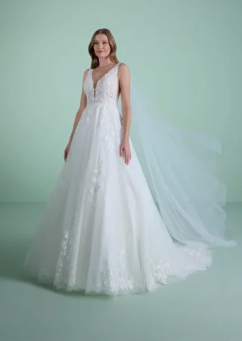 Dein Brautkleid A-Linie wartet in der Nähe von Winterthur – Beratung & Anprobe inklusive