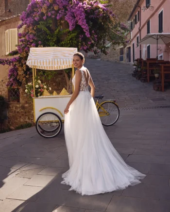 Traumhaftes Tüllkleid Traumkleid in der Nähe von Beromünster – zeitlos & individuell