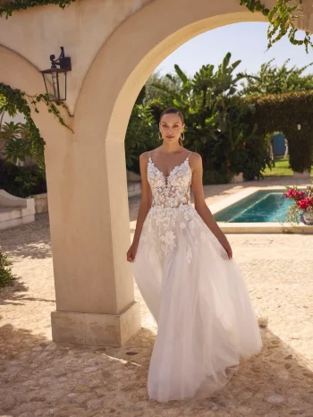 Dein Traumkleid Tüllkleid wartet nahe Basel – Beratung & Anprobe inklusive