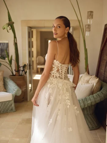 Dein Traumkleid Tüllkleid wartet nahe Basel – Beratung & Anprobe inklusive