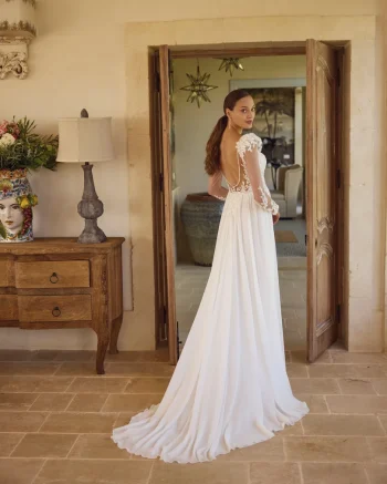 Traumhaftes Chiffon Brautkleid in der Nähe von Beromünster – zeitlos & individuell