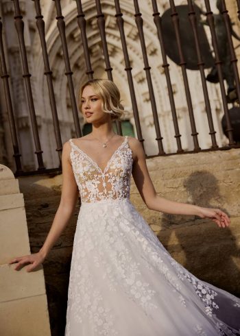 Traumhaftes A-Linie Brautrobe bei uns in der Nähe von Rheinfelden – zeitlos & individuell