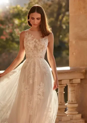 Traumhaftes fließender Chiffon Brautrobe bei uns in der Nähe von Bad Säckingen – zeitlos & individuell