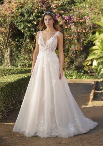 Brautrobe A-Linie nahe Zürich – entdecke deine persönliche Note