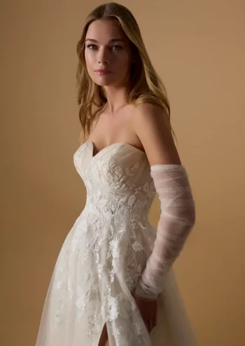 Elegantes A-Linie Brautmode in der Nähe von Aarau für moderne Bräute