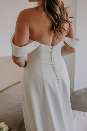 Brautkleid im Clean-Design im Aargau – jetzt entdecken