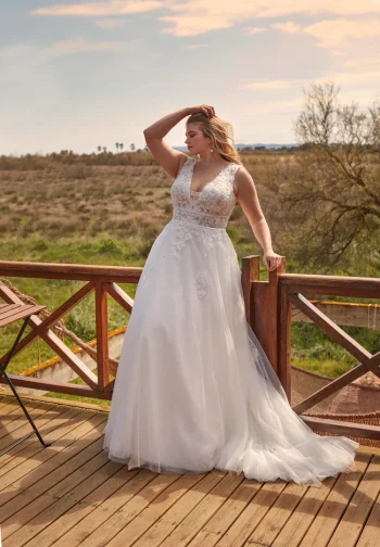 Traumhaftes A-Linie Brautmode in der Nähe von Aarau – zeitlos & individuell