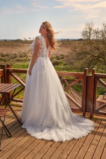 Hochzeitskleid im A-Linie-Design in der Nähe von Aarau – jetzt entdecken