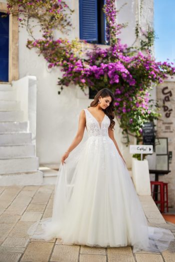 Traumkleid A-Linie in der Nähe von Basel – entdecke deine persönliche Note