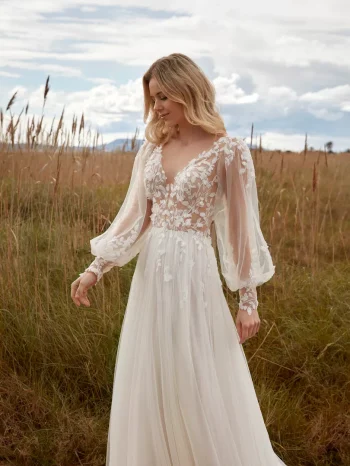 Dein Brautmode zarte Tüllrobe wartet bei uns in der Nähe von Muttenz – Beratung & Anprobe inklusive