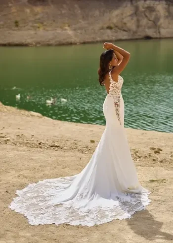 Brautrobe im figurbetont-Design nahe Zürich – jetzt entdecken