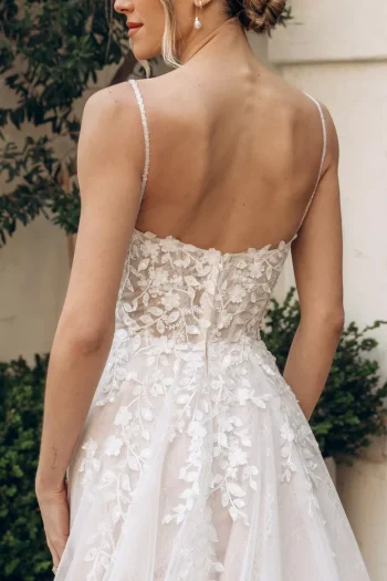 Dein Brautmode Tüll wartet bei uns in Muttenz – Beratung & Anprobe inklusive