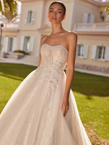 Brautkleid klassische A-Linie bei uns in der Nähe von Beromünster – entdecke deine persönliche Note