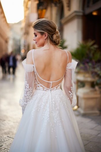 Brautrobe A-Linie bei uns in der Nähe von Rheinfelden – entdecke deine persönliche Note