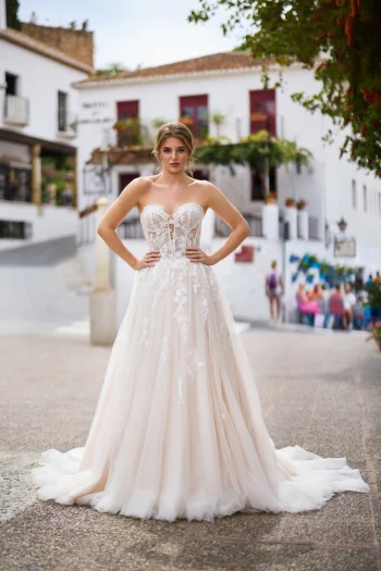 Hochzeitskleid A-Linienkleid in der Nähe von Lörrach – entdecke deine persönliche Note