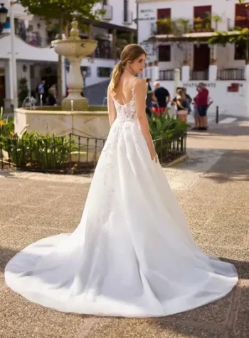 Traumhaftes Tüllkleid Brautkleid in der Nähe von Bad Säckingen – zeitlos & individuell