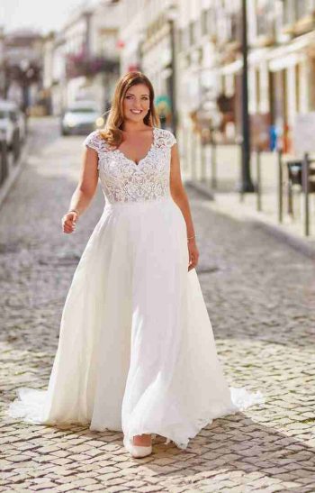 Brautkleid im fließender Chiffon-Design in der Nähe von Basel – jetzt entdecken