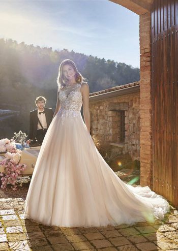 Dein Brautmode A-Linie wartet in der Nähe von Bad Säckingen – Beratung & Anprobe inklusive